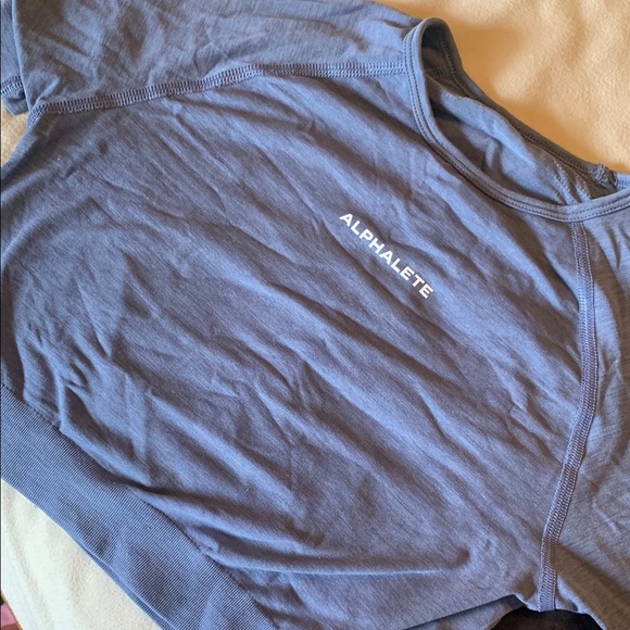 Alphalete Amplify SS Crop Bundle - Picture 2 of 3